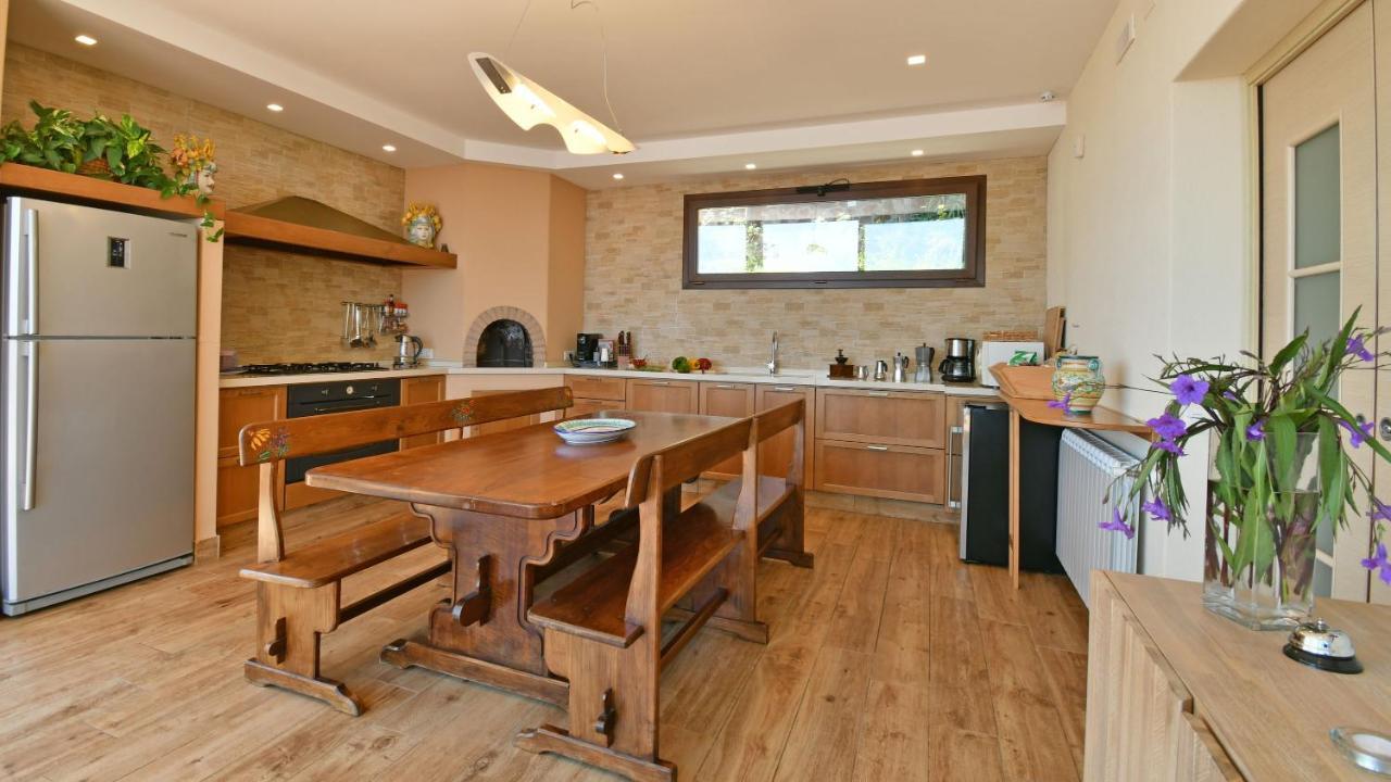 Villa Provenza 12&4, Emma Villas Cefalù Kültér fotó