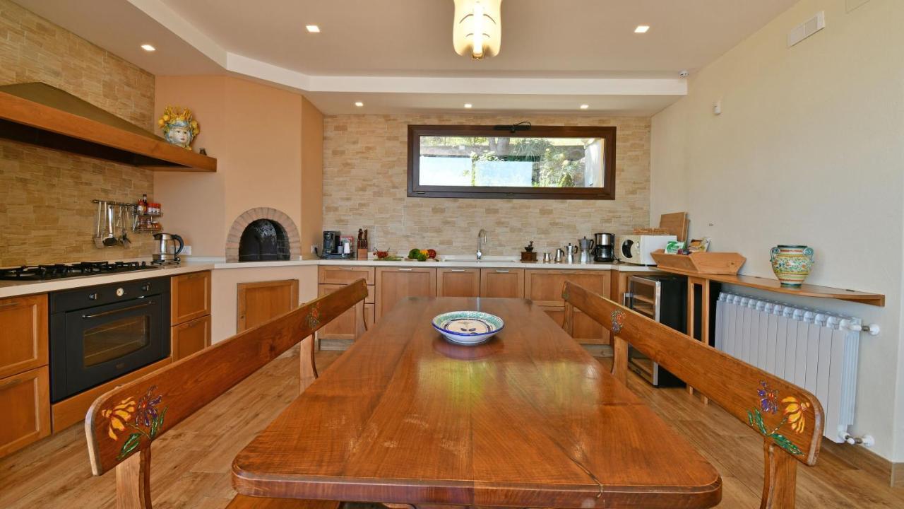 Villa Provenza 12&4, Emma Villas Cefalù Kültér fotó